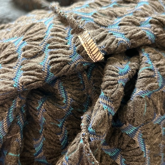 SNO SKINS grey and blue textured long sleeve sweater | small - Picture 7 of 7